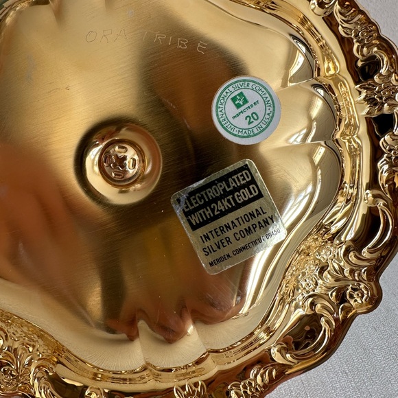 International Silver Company 24K Gold Plated Serving Bowl - Picture 9 of 10